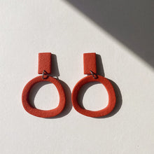 Cargar imagen en el visor de la galería, Aro · Gorri