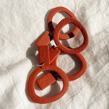 Cargar imagen en el visor de la galería, Aro · Gorri