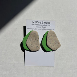 Grise • Harri | Berde